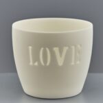 Vaso bianco con scritta Love