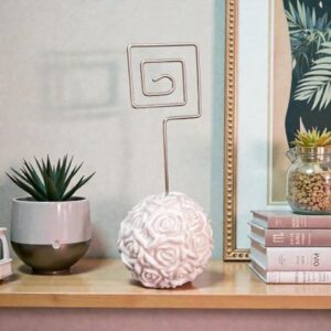 MEMO CLIP CON ROSE BIANCHE